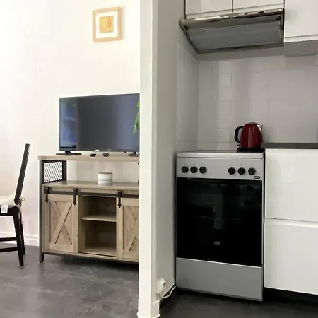 Balcon, Centre Ville, Proximite Plages, Commerces, Restaurants, Musees... أنتيب