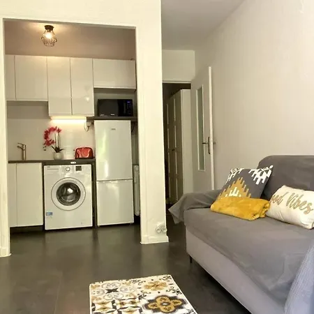 Lejlighed Balcon, Centre Ville, Proximite Plages, Commerces, Restaurants, Musees...