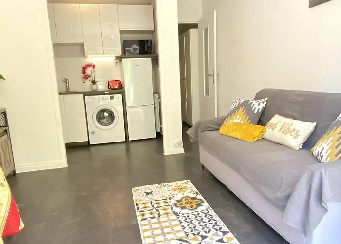 Lejlighed Balcon, Centre Ville, Proximite Plages, Commerces, Restaurants, Musees... Antibes