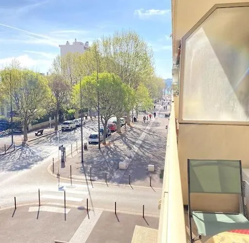 Balcon, Centre Ville, Proximite Plages, Commerces, Restaurants, Musees... アンティーブ