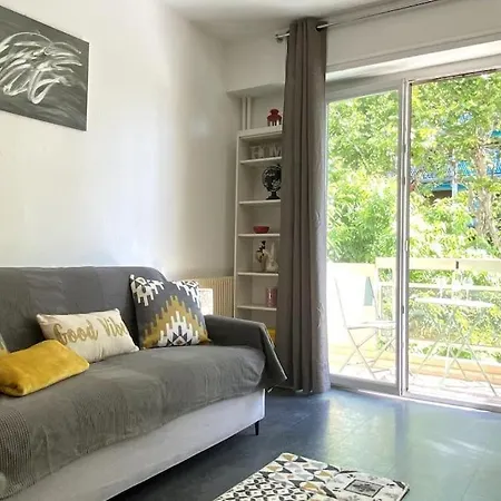 Balcon, Centre Ville, Proximite Plages, Commerces, Restaurants, Musees... * Антіб