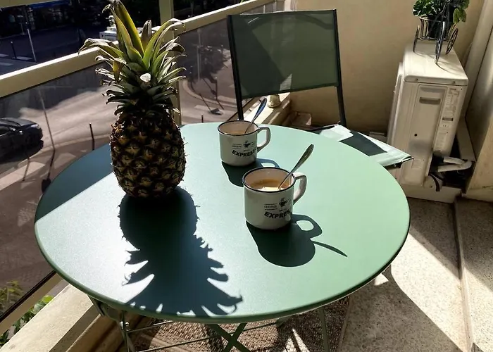 Balcon, Centre Ville, Proximite Plages, Commerces, Restaurants, Musees... Apartment Antibes