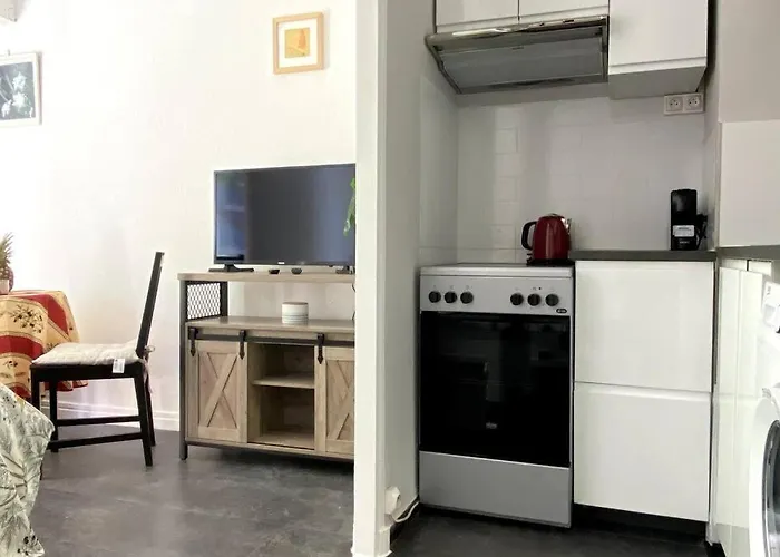 Balcon, Centre Ville, Proximité Plages, Commerces, Restaurants, Musées... Antibes