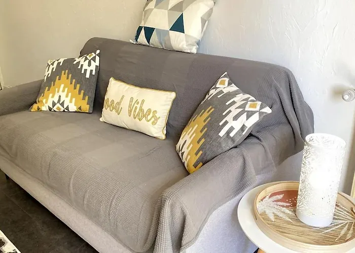 Balcon, Centre Ville, Proximité Plages, Commerces, Restaurants, Musées... *